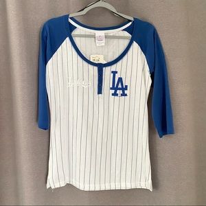 Ladies Dodger raglan top.